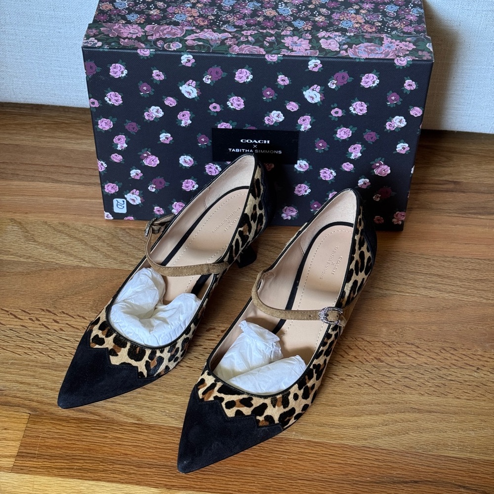 Coach x Tabitha Simmons
Ponyhair Animal‎ Print Pumps Size 10B - Picture 4 of 7